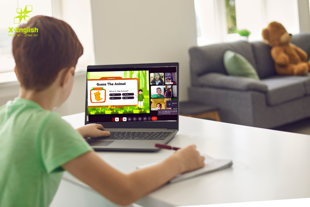 Lớp học online có quá đông khiến con không được chú ý?